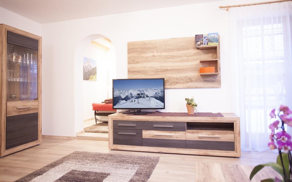 Alp Chalet Appartement Kappl  Quarto foto