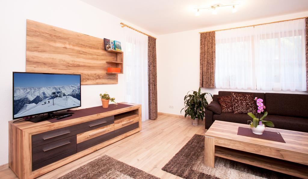 Alp Chalet Appartement Kappl  Quarto foto